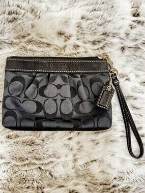 Vintage Coach Signature C Black Small Wristlet Pouch Zipper